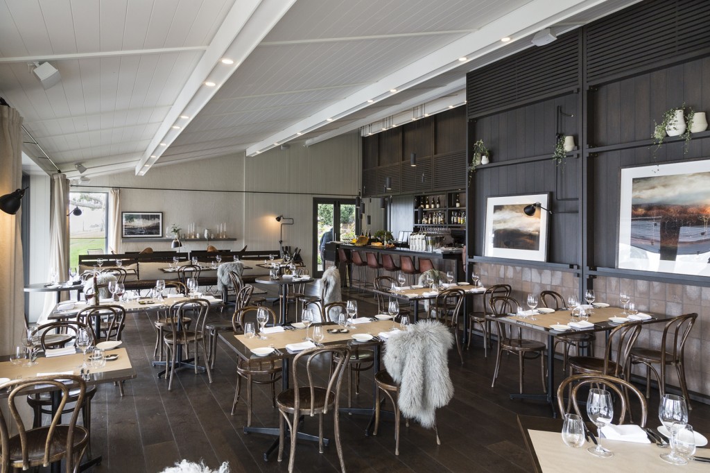 Sophisticated luxe dining room at Polperro