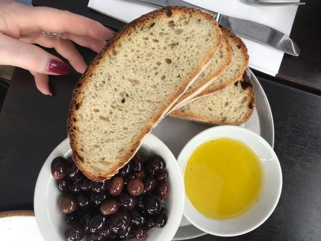 Montalto Piazza bread and olives